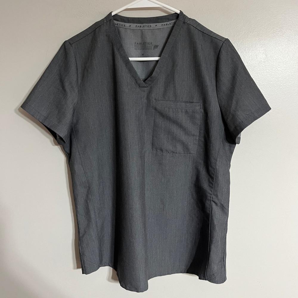 Fabletics Mens Scrub Top Charcoal Grey Heather V-Neck Short Sleeve Pocket Size M
